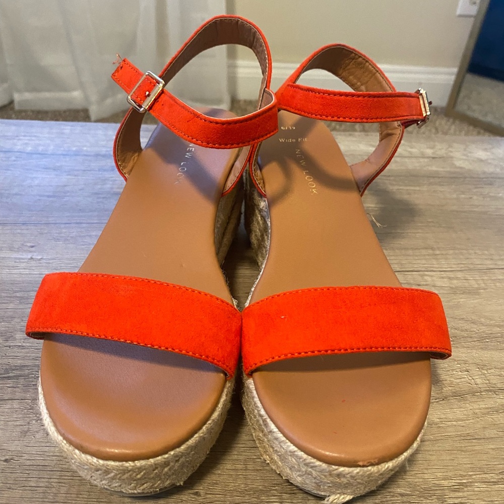 Bright red wedges